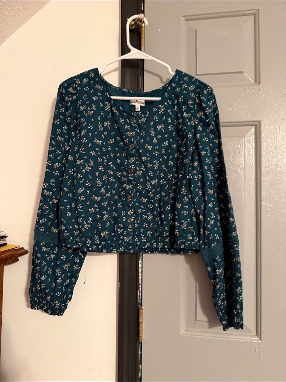 True Craft Teal Floral Button-Front Peasant Blouse